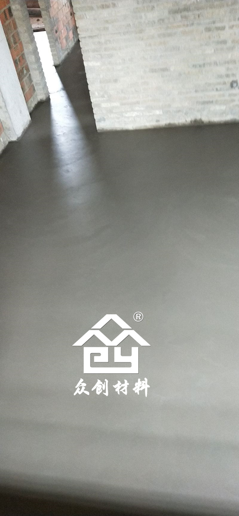 HKS改性聚(ju)丙烯保(bǎo)溫隔聲(sheng)闆現場(chǎng)施工現(xian)場-養護(hu)