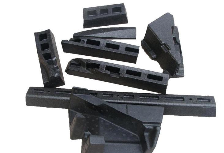 汽車(che)零配件